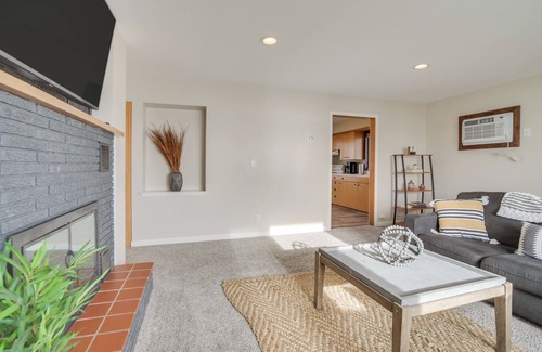 Detroit Lakes Condo | Fire Pit, Waterfront + Boat Dock: Detroit Lake Gem