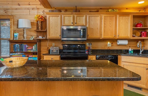 Wolf Laurel Cabin | Firefly Cabin! Hot Tub, Sauna, Wolf Ridge Ski Resort