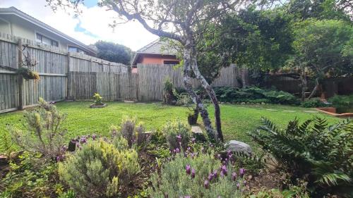 Kenton on Sea Apartment | Firefly Cottage: Cosi nest tucked away in garden