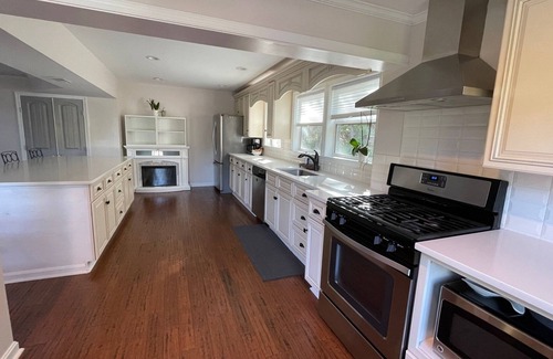Luray Other | Firefly Farmhouse~Peaceful Retreat ~ Fire Pit+Hot Tub+Pets+Games on 2 Acres