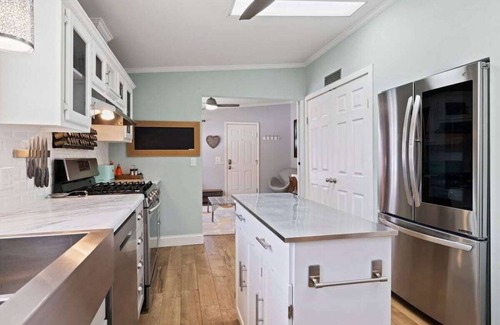Woodfin House | Firefly House near Asheville w/fire pit, dedicated workspace, fast internet, free Biltmore Pass