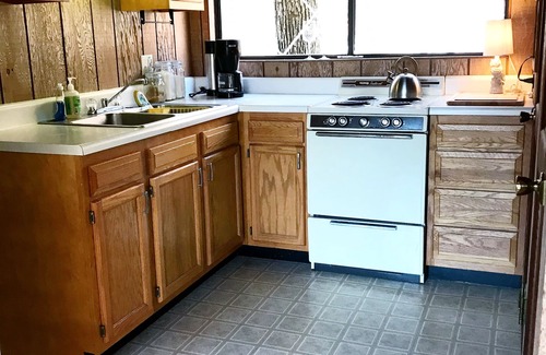 Innsbrook Cabin | Firefly Inn lakefront family/pet friendly retreat. Book early!