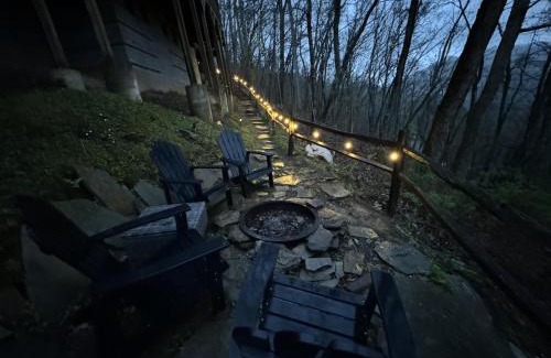 Bryson City House | Firefly Lodge, hot tub, games, mountain views