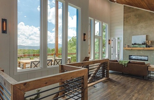 Cherry Log Cabin | Firefly Mountain: Blue Ridge's Best View off Aska!