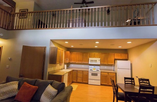 Sioux Falls Apartment | Fireplace|2Bed2Bath|LoftLivingArea|Garage