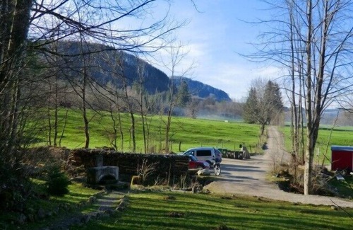 Schlehdorf Apartment | Fireplace, country style, very cozy, terrace, garden, single storey, lake