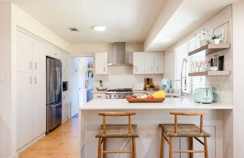 North Park Estates House | Fireplace, Fire Pit, Turf Backyard | Central ATX