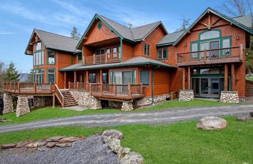 Windham House | Fireplaces, Home Theater, Ski-In Out Windham Lodge