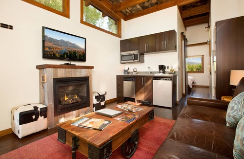 Moose Wilson Road Cabin | Fireside Resort