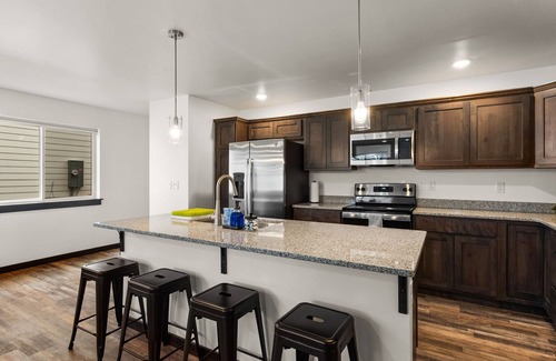 Bozeman House | Fireside Retreat