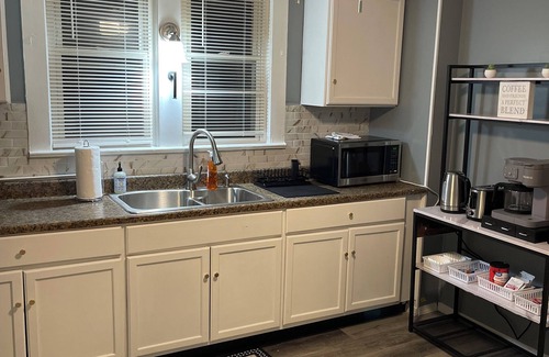 Firestone Park House | Firestone Home Oasis- 3 Bedroom Home with King Suite