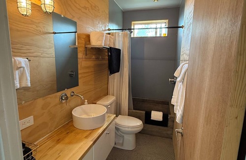 Homer Cabin | Fireweed Hollow Junior - Cozy and cute modern cabin
