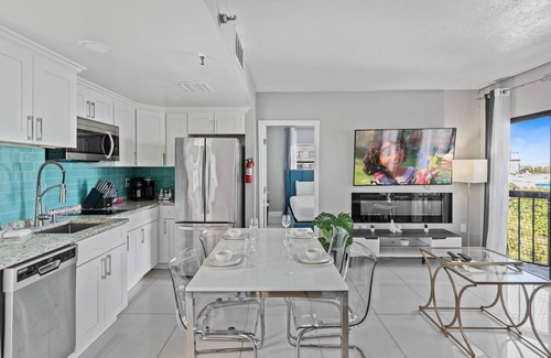 Florida Center Condo | Fireworks, Pool and Lake views, near Universal!