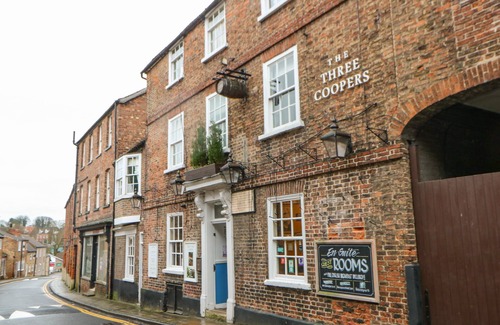 Bedale Cottage | FIRKIN COTTAGE, pet friendly, character holiday cottage in Bedale