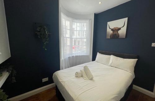 Moffat Apartment | First Avenue Apartments