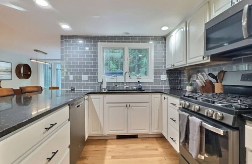 Killington House | First Chair Chalet- Hot Tub, Fire Pit, Bike Storage