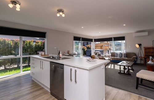 Mangawhai Cottage | First Choice in Mangawhai - Mangawhai Holiday Home