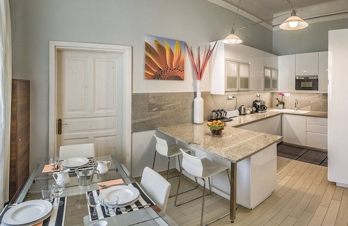 Erzsebetvaros Apartment | First Class Apartment - 160 sq.m, 4 Bedrooms + 4 Bathrooms, in centre