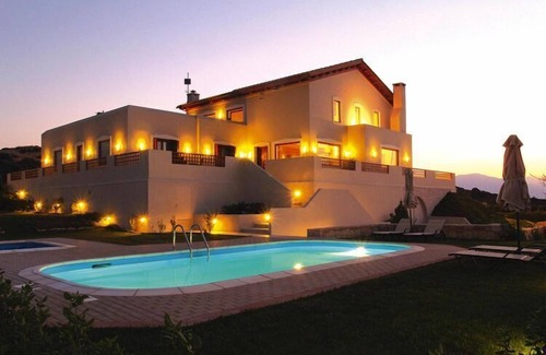 Choudetsi Villa | First class villa with pool