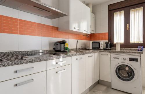 Cruz Roja-Capuchinos Apartment | First floor close Macarena church