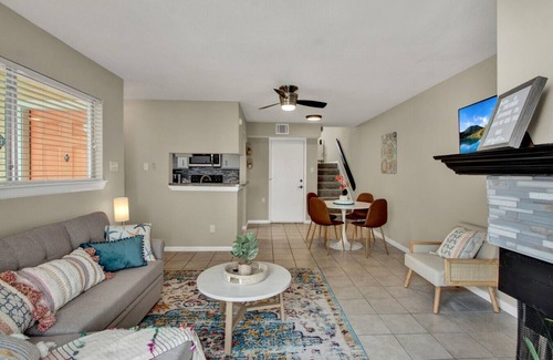 Galveston Condo | First Floor Condo | Walk 2 Beach | King Bed