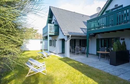 Neuhaus Apartment | First floor apartment Lee West 2.2