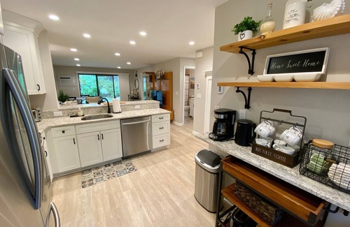 Brewster Condo | First Floor Eaton Condo, renovated kitchen with new appliances in picturesque Ocean Edge Resort.