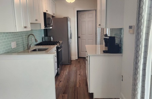 A-Zone Hotel | First floor of Brigantine shore home-10 min to Atlantic City!