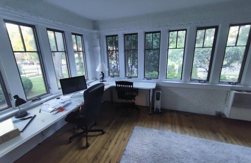 Oak Park Apartment | First floor of Historic Oak Park Villa, Grge:2Cars