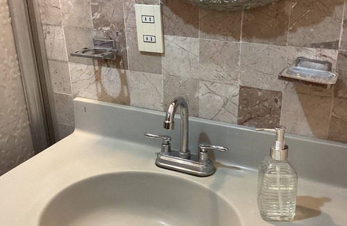 Tlalnepantla de Baz House | First floor room in Satellite area