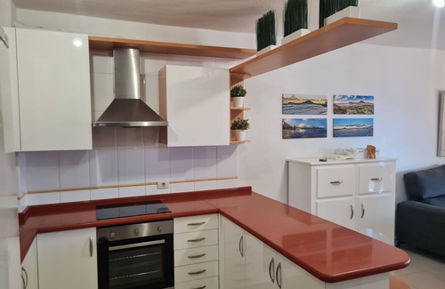 El Medano Apartment | First line beach, free WIFI, air conditioning and garage #