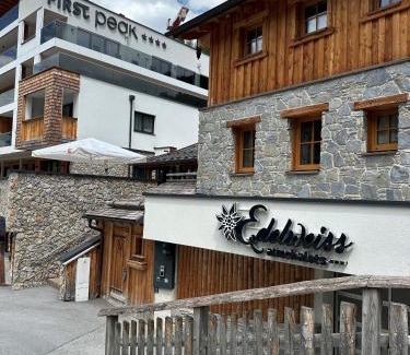 Zauchensee Ski Chalet | FIRSTpeak Chalets