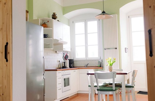 Fischbach Condo | Fischbach Castle vacation apartment