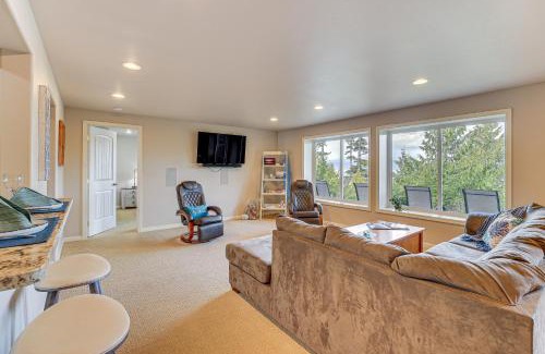 Ketchikan Apartment | Fish and Hike Apartment with Pool Table in Ketchikan!