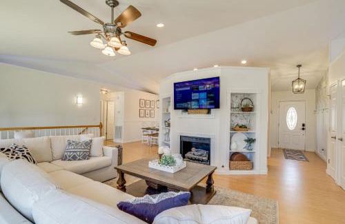 Westlake Corner House | Fish, Boat and Hike Lakefront Home with Game Room!
