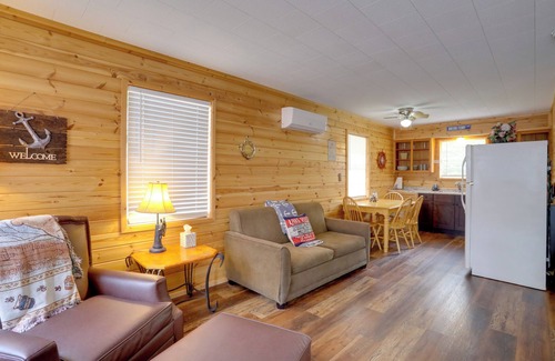 Greers Ferry Cabin | Fish, Boat, Hike: Cabin Near Greers Ferry Lake