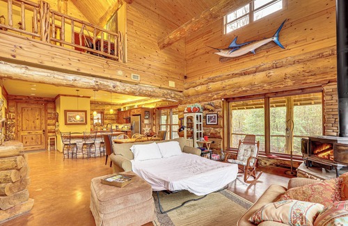 Murfreesboro Cabin | Fish, Boat & Hike: Pet-Friendly Cabin in Arkansas