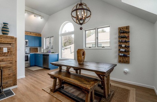 Fish Creek Condo | Fish Creek Beach House, Grandview Condo: Entire Top Floor - 4 Bed, 2 Bath