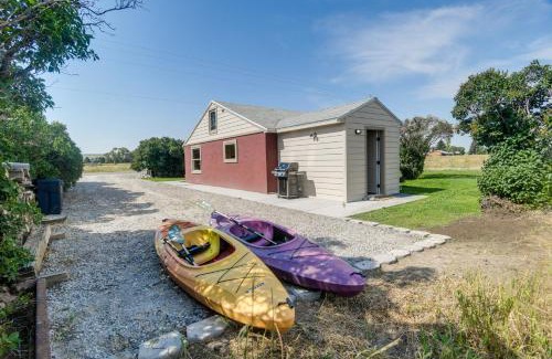 Ririe House | Fish, Hike and Ski Ririe Retreat with Kayaks!