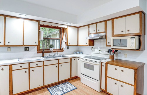 Linn Grove Cottage | Fish, Hike & Golf: Countryside Retreat in Bluffton