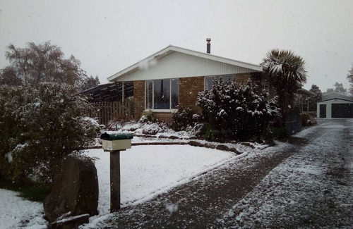 Lumsden House | Fish Hike or Bike in Comfort on the South Island of New Zealand