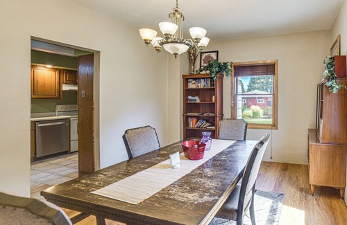 Burke House | Fish & Hike: Small-Town Retreat 2 Mi to Burke Lake