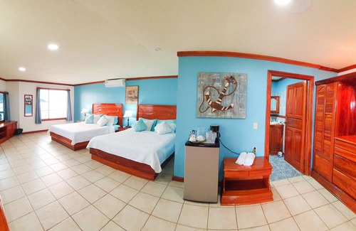 Golfito Hotel | Fish Hook Marina & Lodge