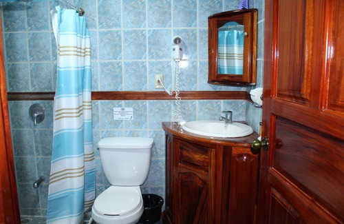Golfito Hotel | Fish Hook Marina & Lodge