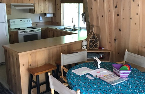 Scottsburg Cabin | Fish, hunt or relax - Riverfront Cozy 2bd Cabin on Umpqua River fenced 1.5 acres