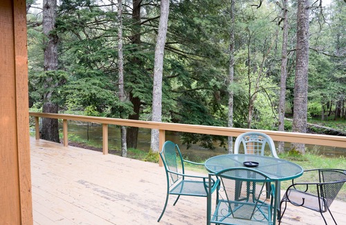 Branch Cabin | Fish & Kayak the Pere Marquette River from this Cozy Cabin on the River Bank