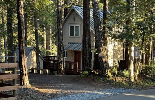 Anchor Bay House | Fish Rock 2 Bedroom Home by RedAwning