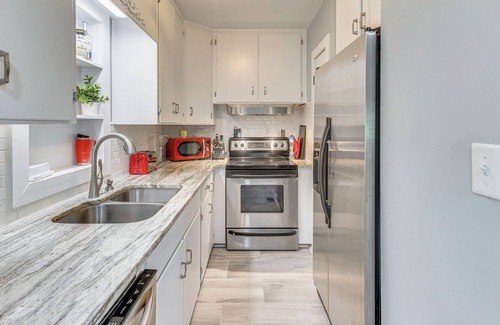 Lake Waccamaw House | Fish, Swim & Grill: Lakefront Carolina Home!