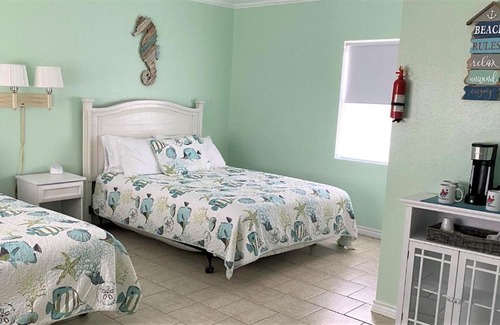 Cedar Lane Hotel | Fish Tail Inn