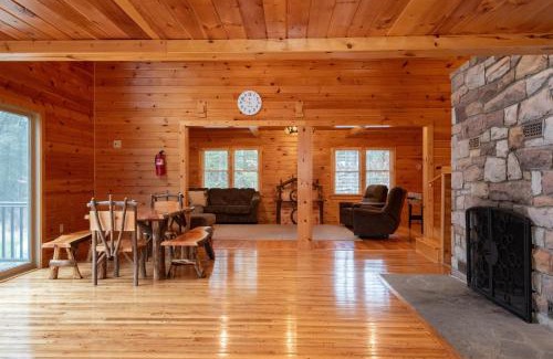 Woodward House | Fisher Mountain Retreat